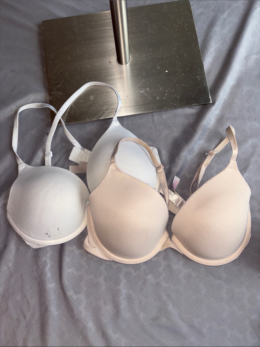 PINK Victoria's Secret Nude & Light Ivory T-Shirt Bras bundle